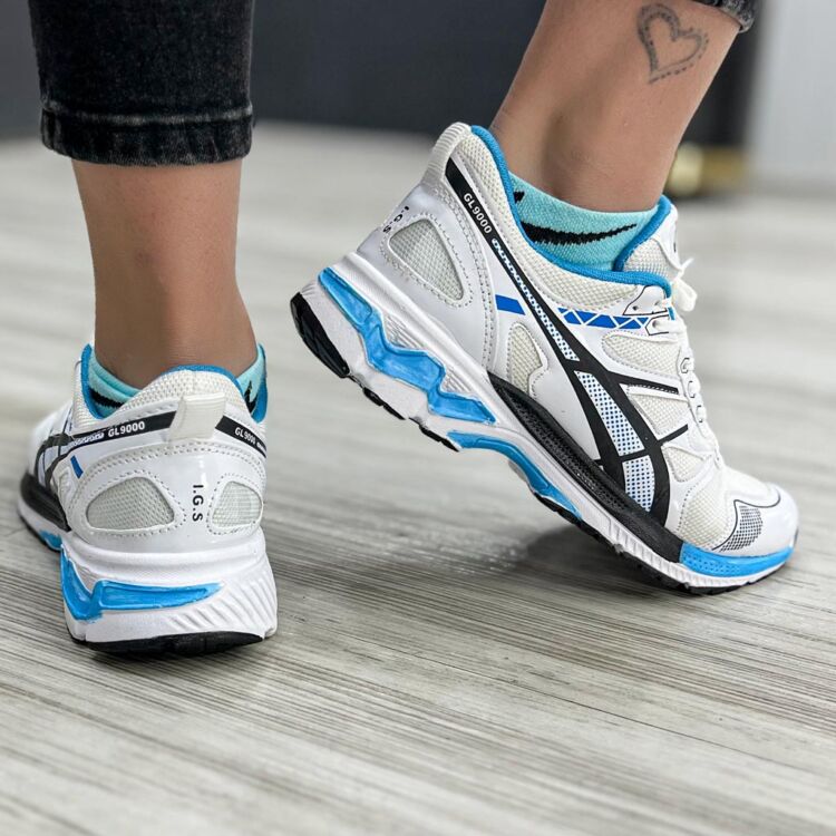 کتانی دخترانه ASICS سفید آبی کد 13696