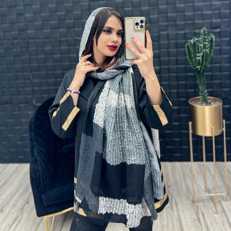 شال طرحدار کد 13948