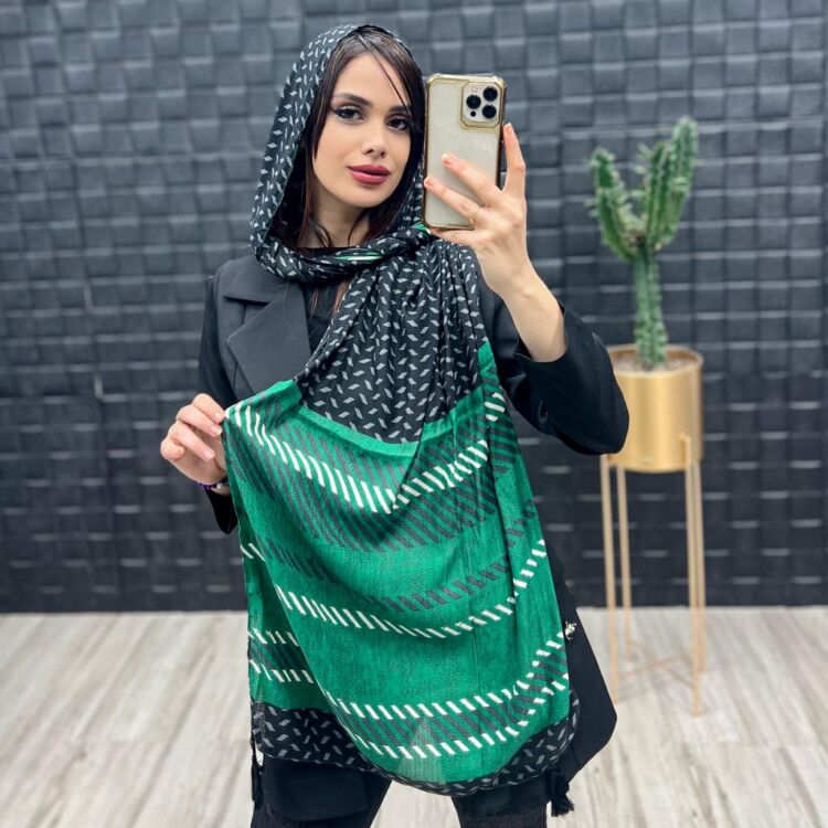شال طرحدار کد 13947