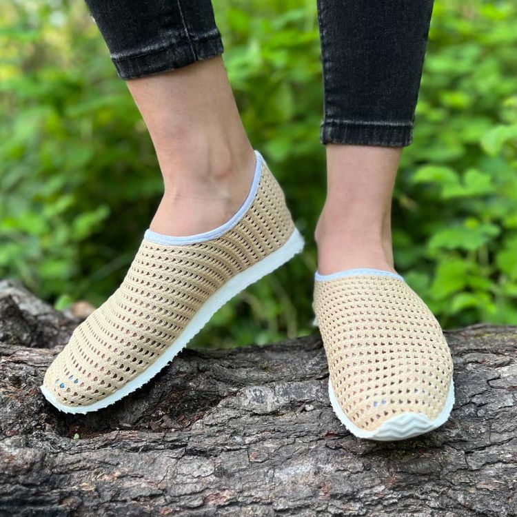 گیوه دخترانه کرم کد 13636