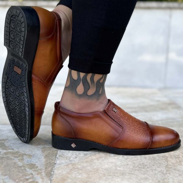 کفش مردانه LUXURI قهوه ای کد 16596