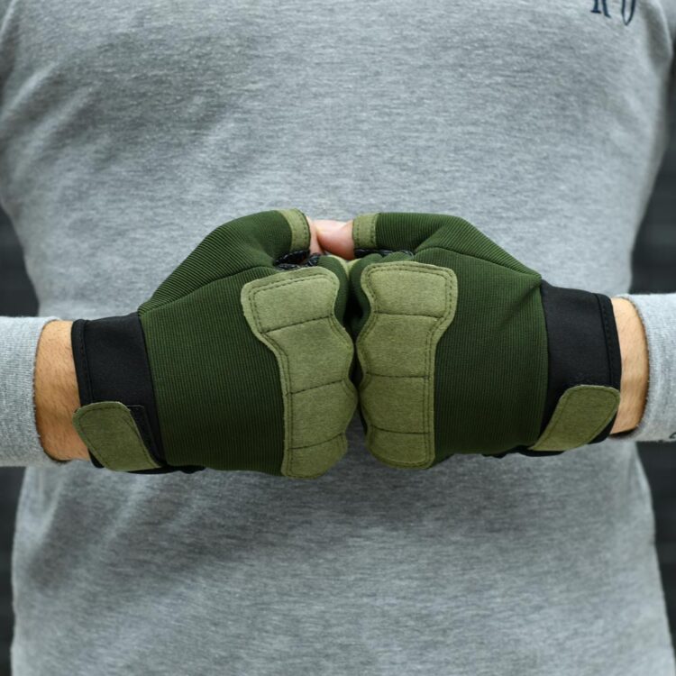 دستکش ورزشی نیم بند کد 17274