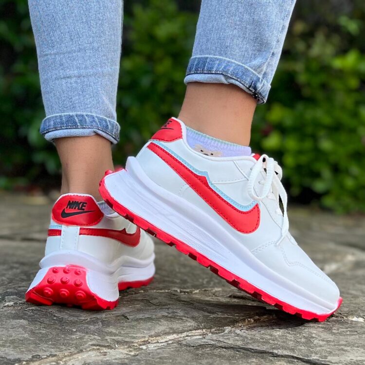 کتانی دخترانه نایک سفید کد 17939