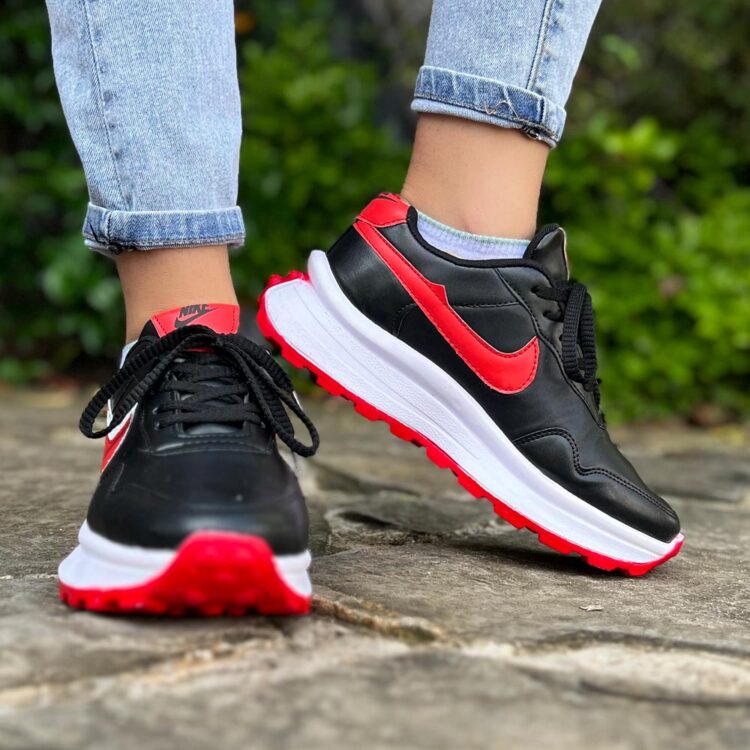 کتانی دخترانه نایک مشکی کد 17944