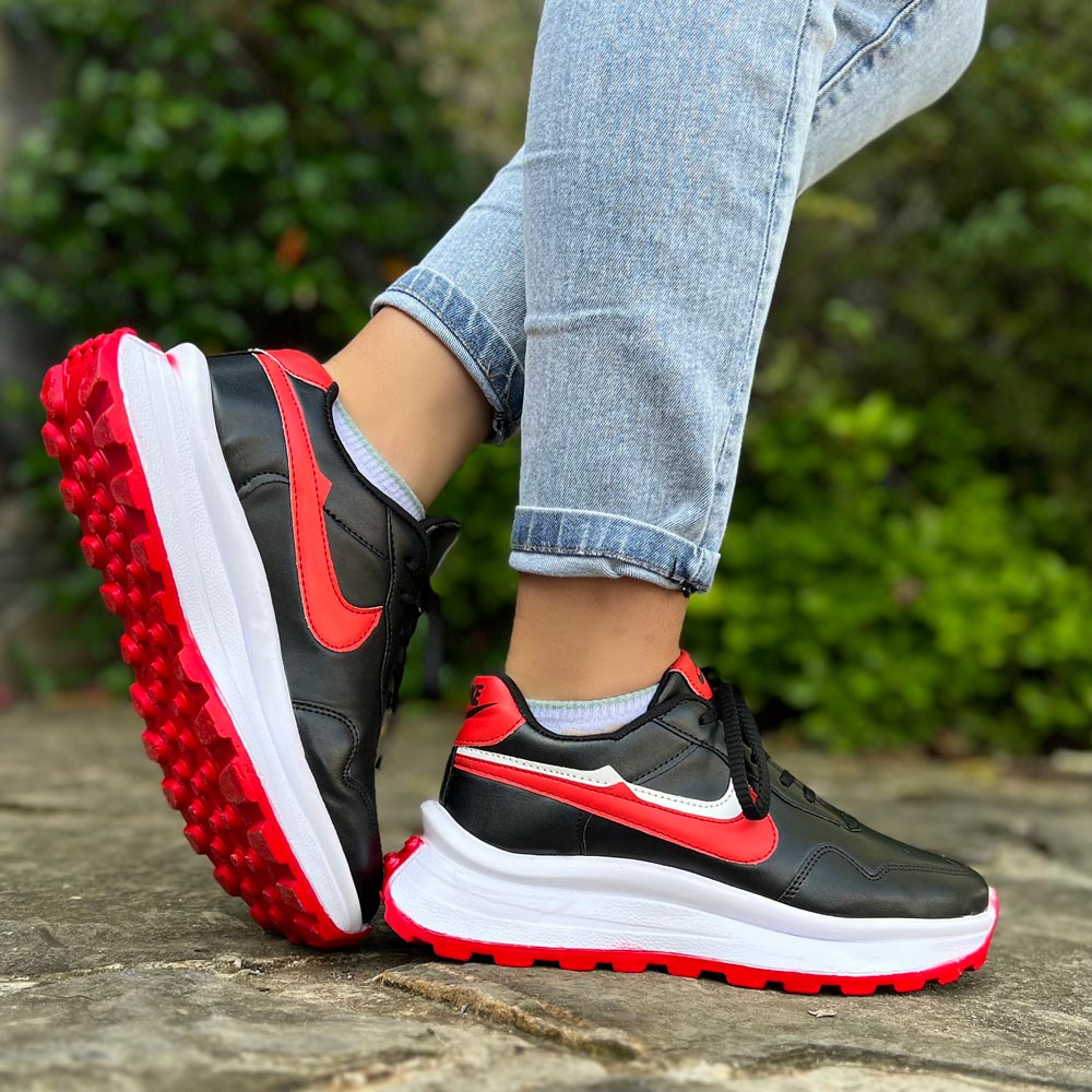 کتانی دخترانه نایک مشکی کد 17944