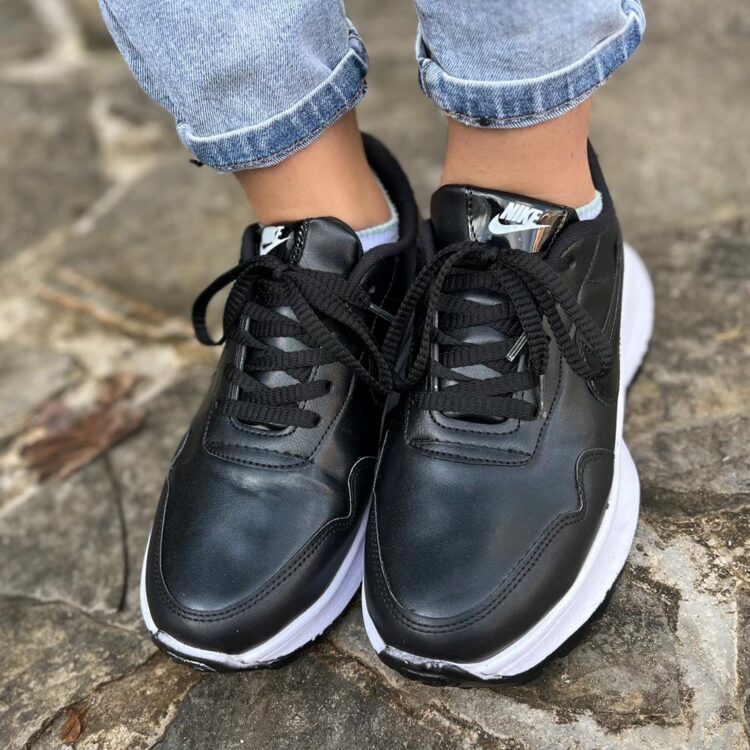 کتانی دخترانه نایک مشکی کد 17943