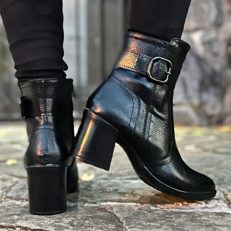 بوت دخترانه مشکی کد 18229