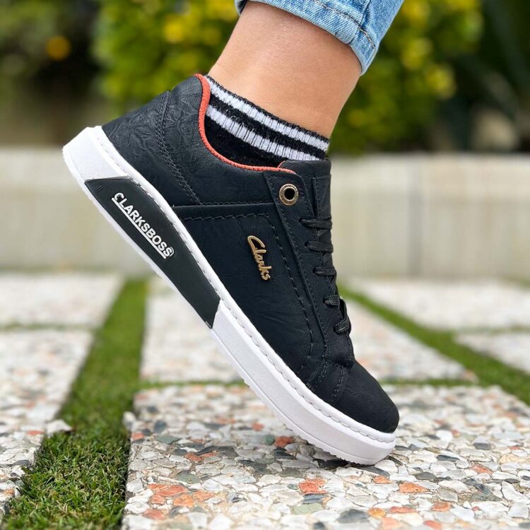 کتانی دخترانه کلارک مشکی کد 20421