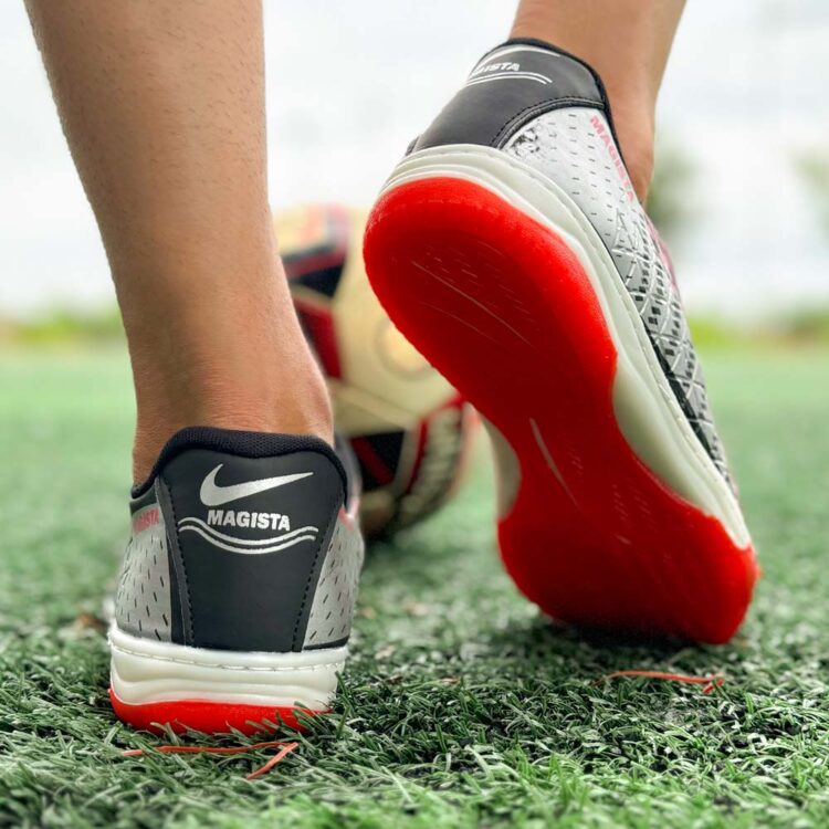 کتانی فوتسال نایک مشکی کد 21577