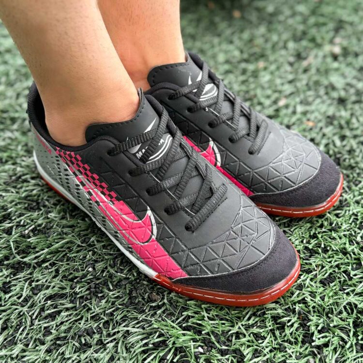 کتانی فوتسال نایک مشکی کد 21577