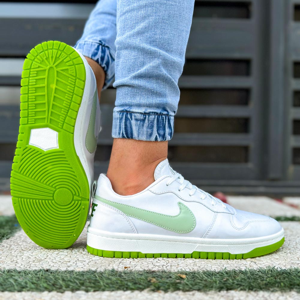 کتانی مردانه نایک سفید کد 21952