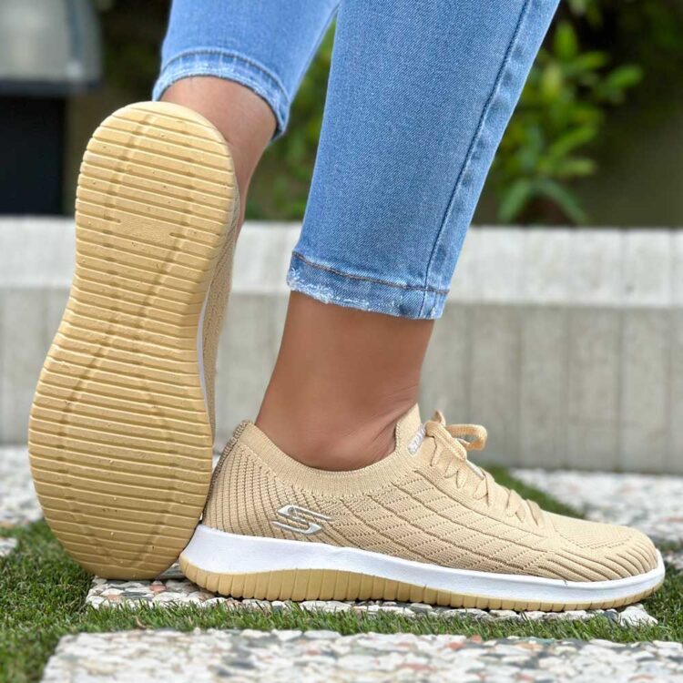 کتانی دخترانه اسکیچرز نخودی کد 19230