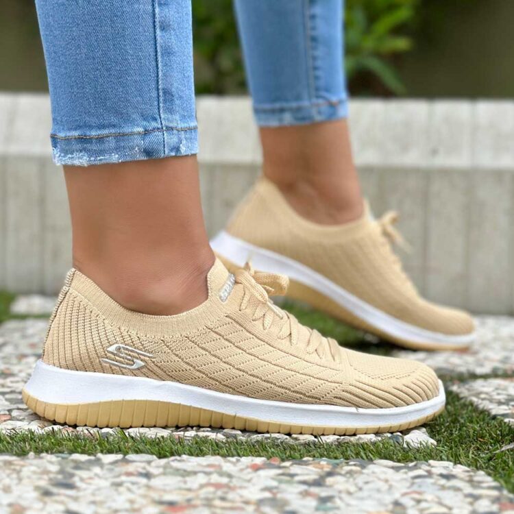 کتانی دخترانه اسکیچرز نخودی کد 19230