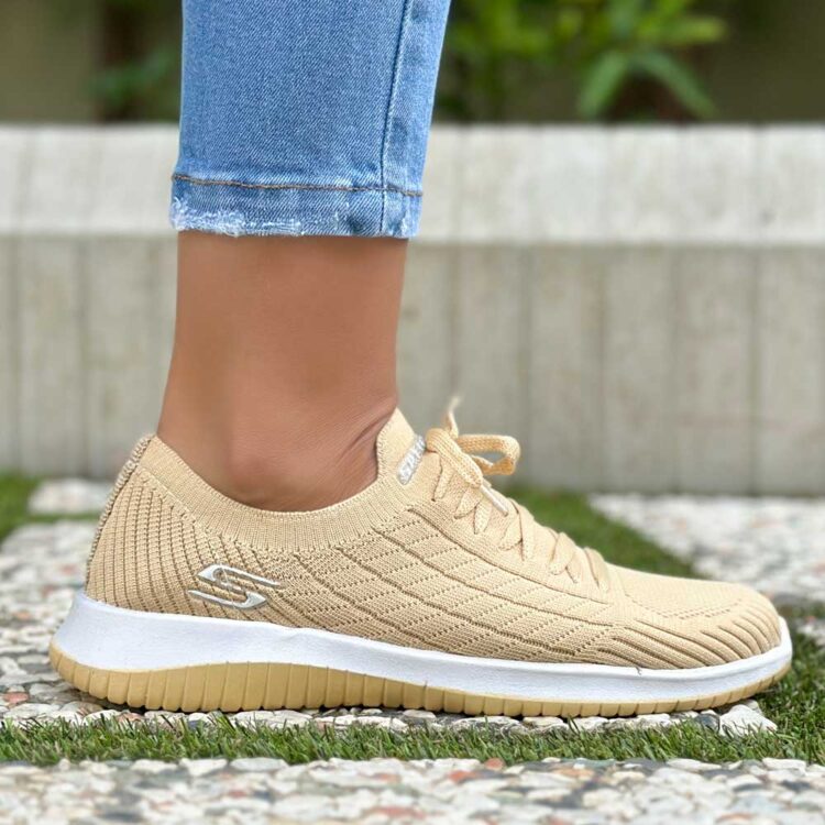 کتانی دخترانه اسکیچرز نخودی کد 19230