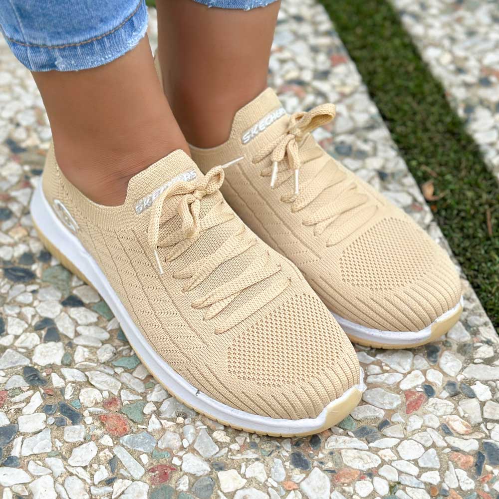 کتانی دخترانه اسکیچرز نخودی کد 19230