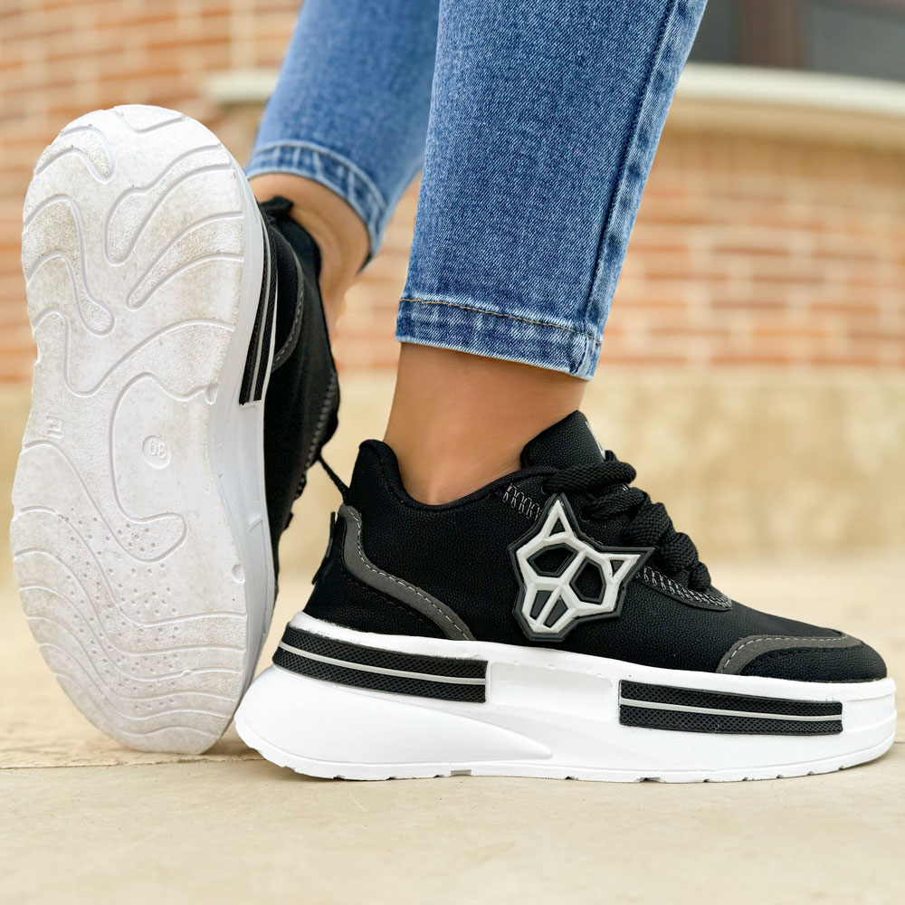 کتانی دخترانه نیکد ولف مشکی کد 18031