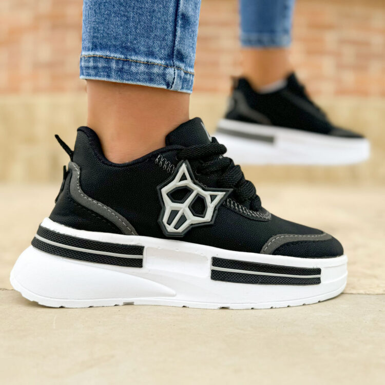 کتانی دخترانه نیکد ولف مشکی کد 18031