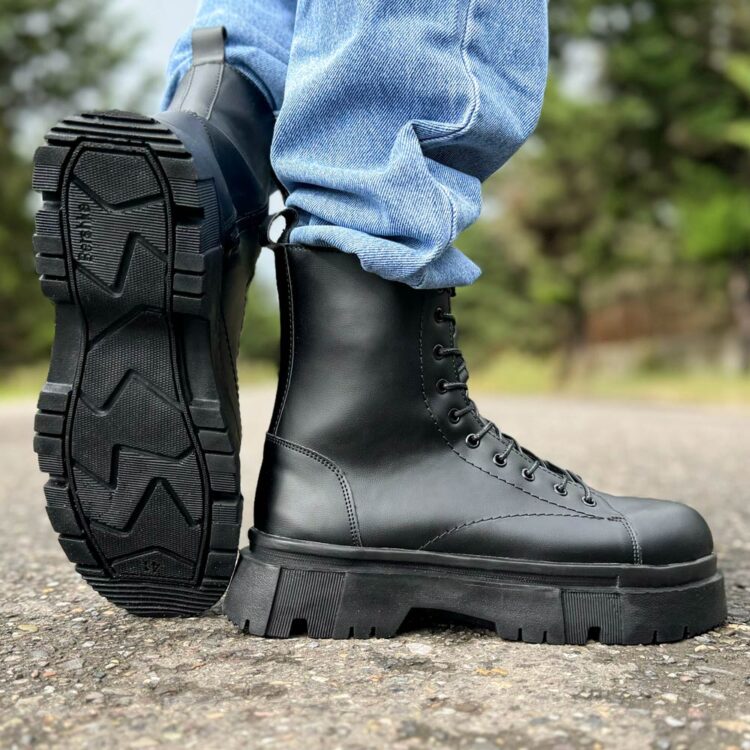 بوت مردانه مشکی کد 23265
