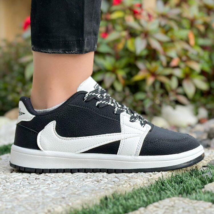 کتانی دخترانه نایک مشکی کد 23893