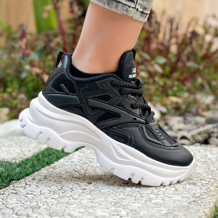 کتانی دخترانه لژ بلند مشکی کد 24373