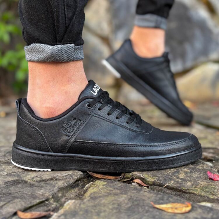 کتانی مردانه لاگوست مشکی کد 24372