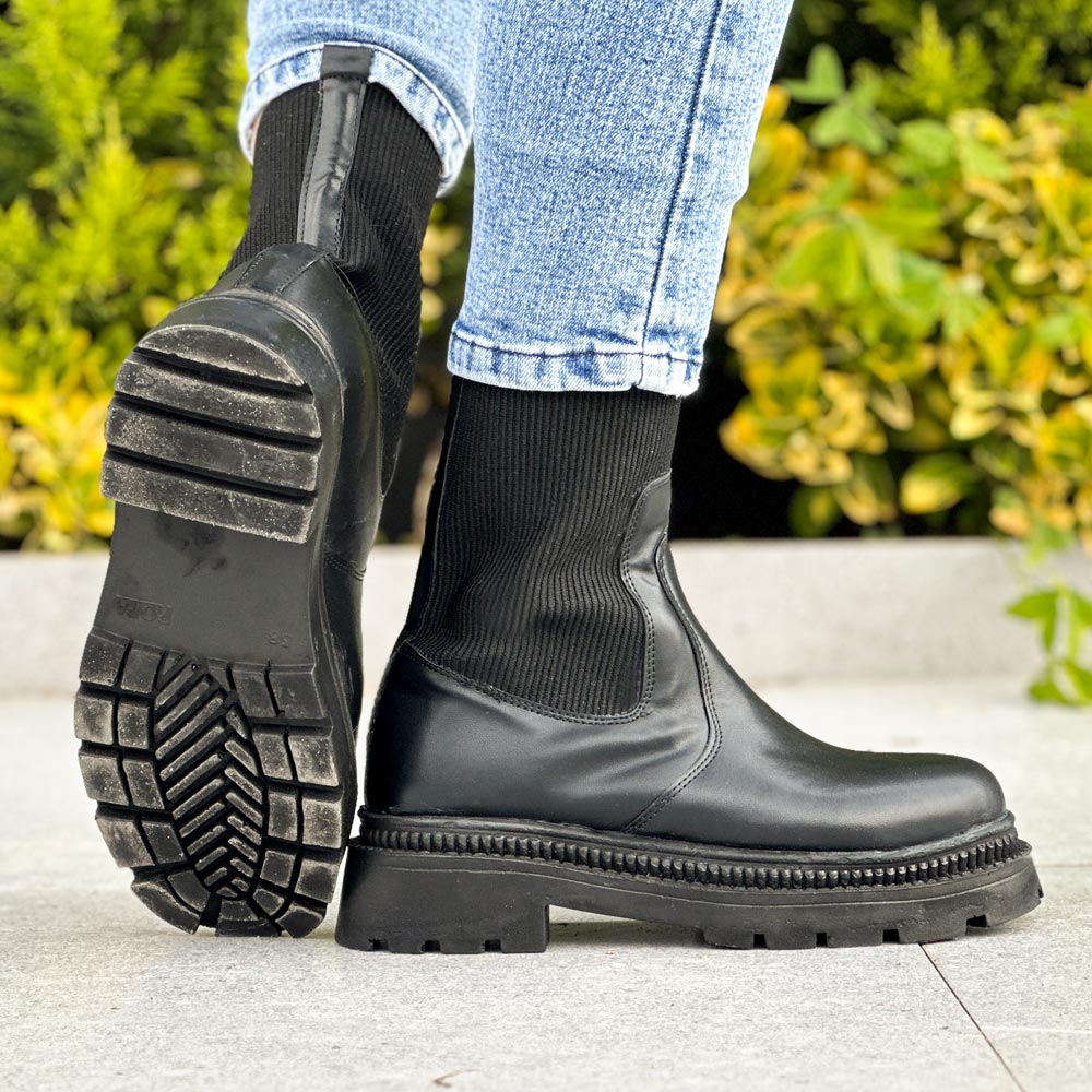 بوت دخترانه مشکی کد 24336