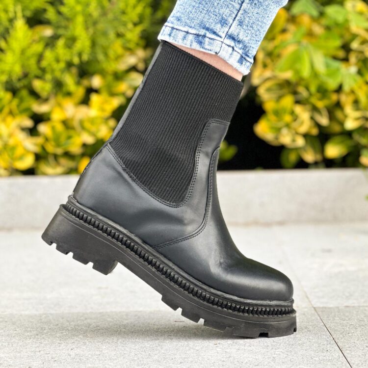 بوت دخترانه مشکی کد 24336