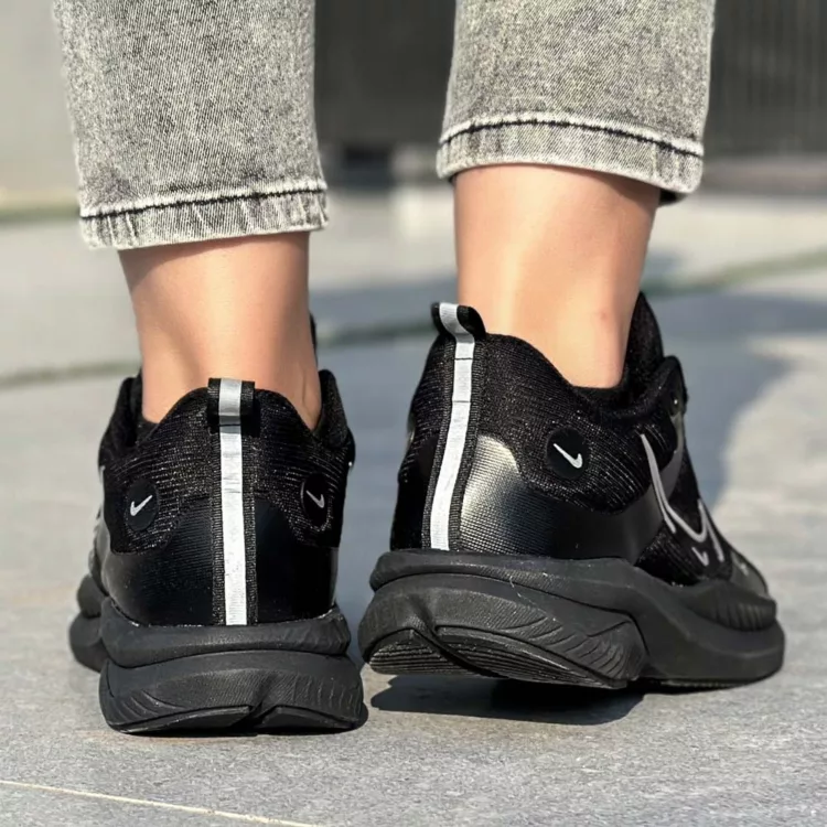 کتانی دخترانه نایک مشکی کد 24619