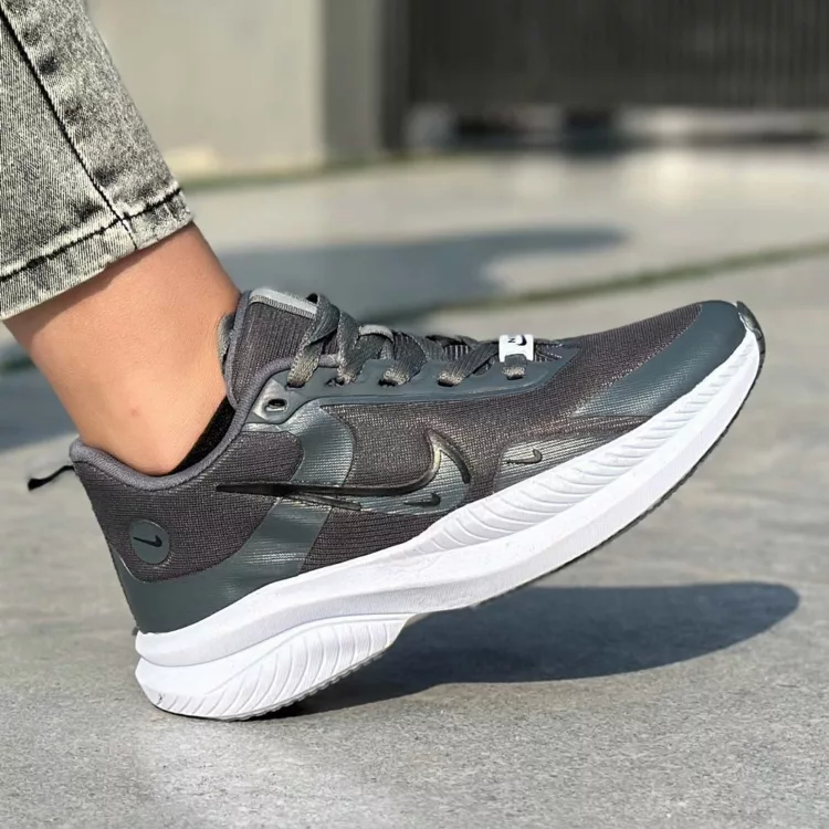 کتانی دخترانه نایک نوک مدادی کد 24621