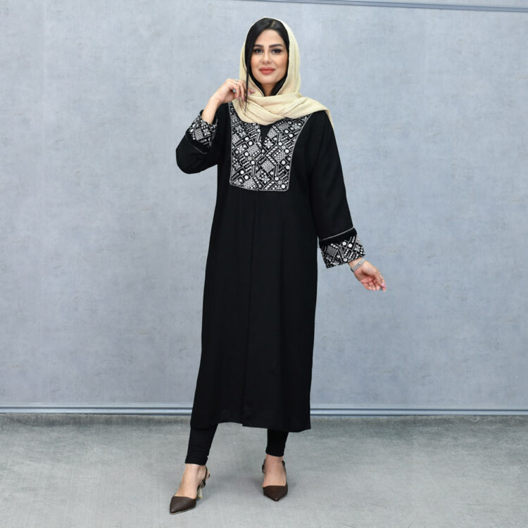 مانتو بلند مشکی کد 25708