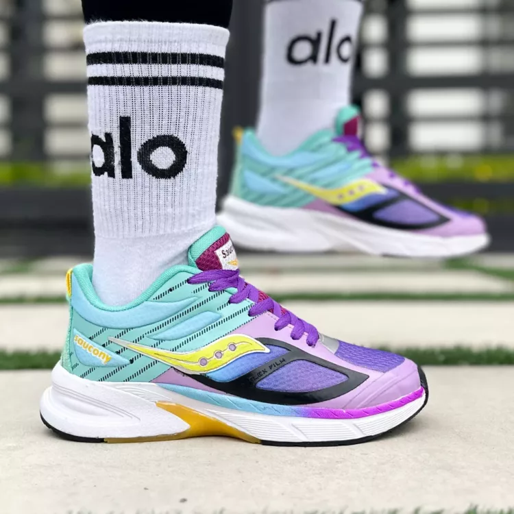 کتانی دخترانه Saucony بنفش کد 25835
