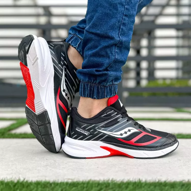 کتانی مردانه  Saucony مشکی کد 25865