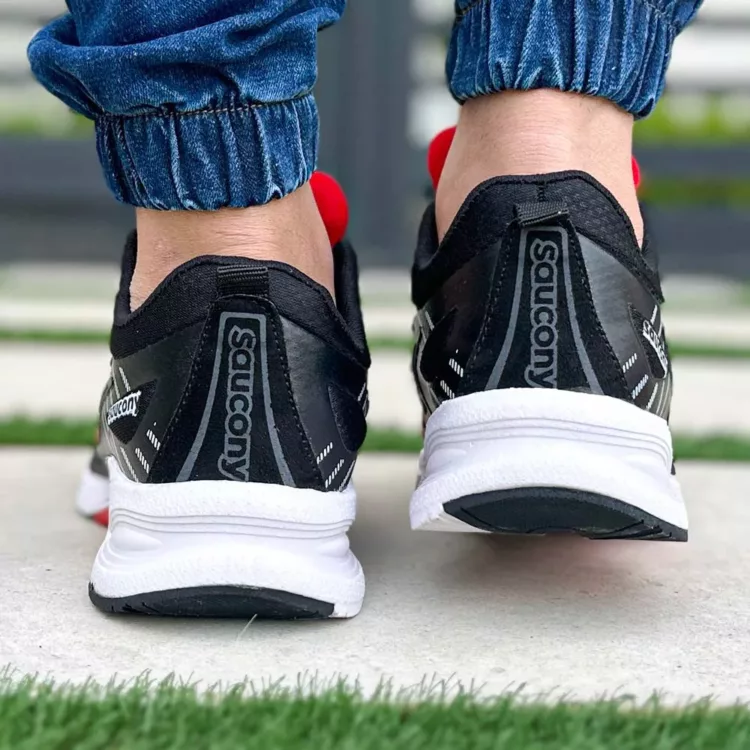 کتانی مردانه Saucony مشکی کد 25865