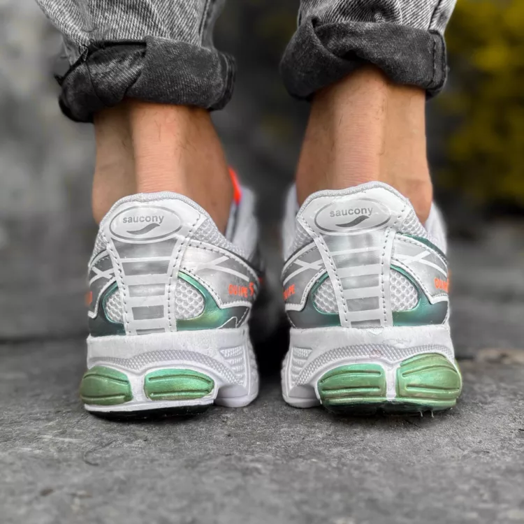 کتانی مردانه Saucony سفید کد 27888