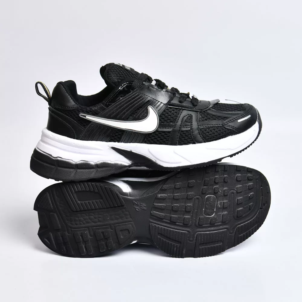 کتانی میانه نایک V2K مشکی کد 28094