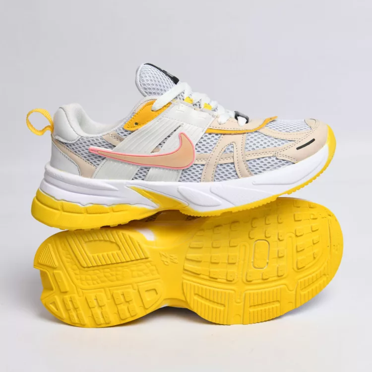 کتانی میانه نایک V2K سفید کد 28092