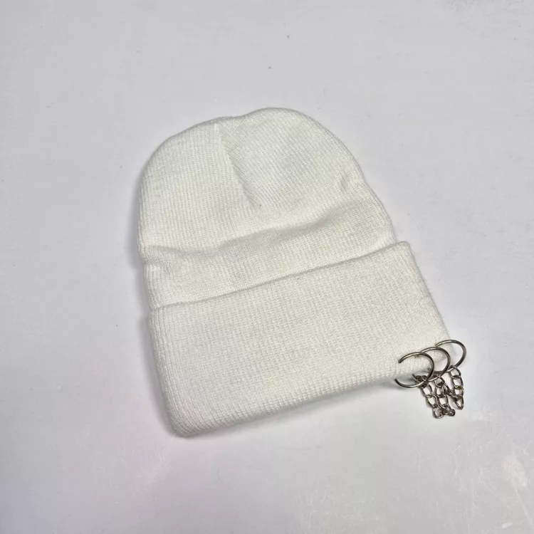 کلاه بافت پییرسینگدار